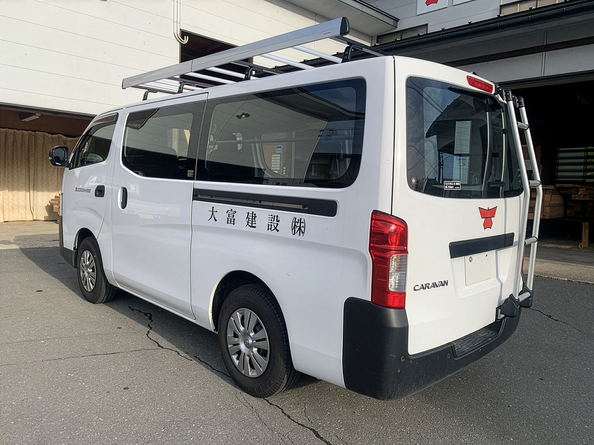 01.自社の大工職人による一貫施工体制