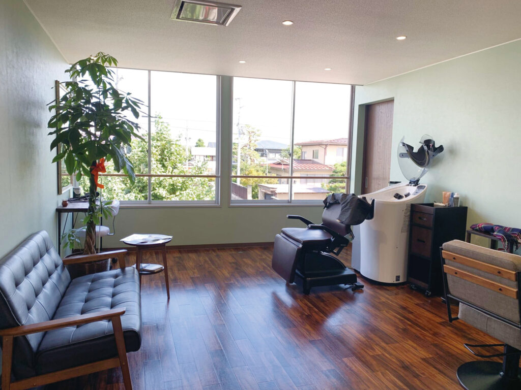 ［テナント内装工事］テナントビルの一室をサロンに改装。