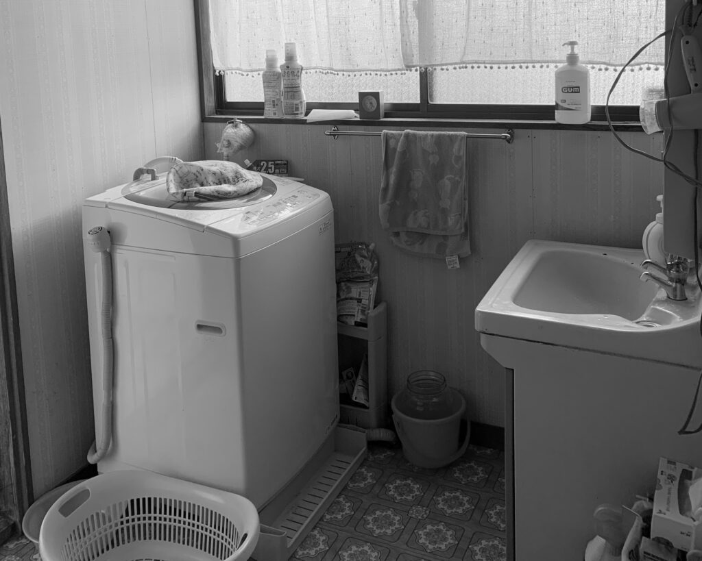 ［バスルームリフォーム］設備の入れ替えと、断熱工事や段差解消などのバリアフリー化 - 大富建設