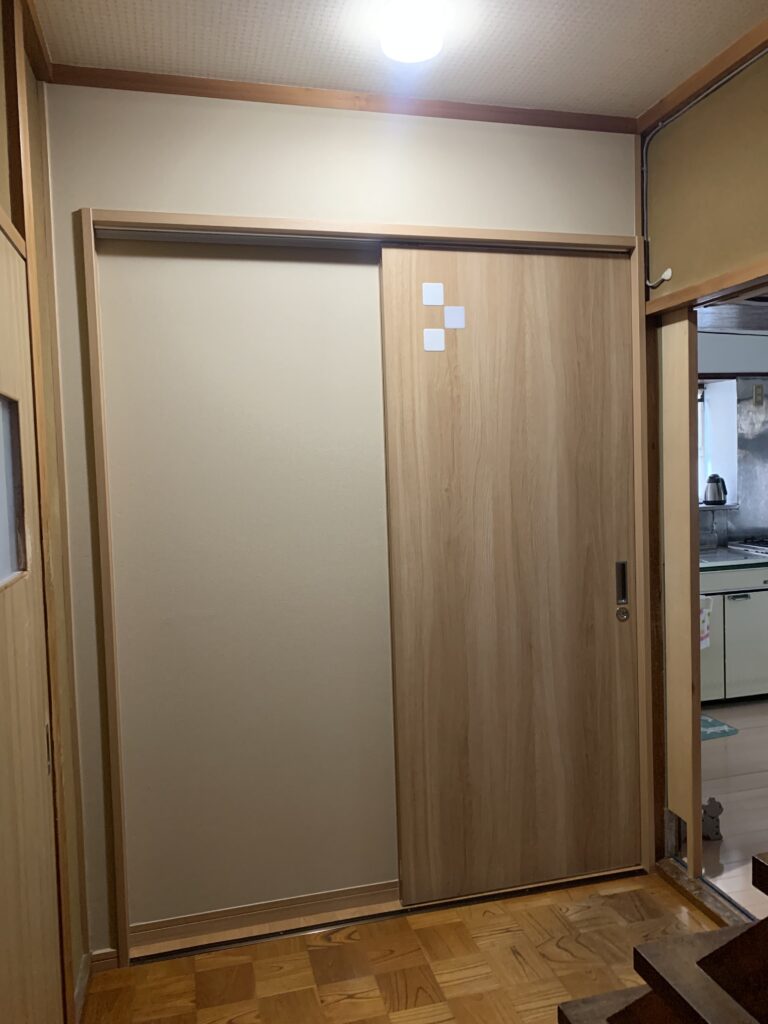 ［バスルームリフォーム］設備の入れ替えと、断熱工事や段差解消などのバリアフリー化 - 大富建設